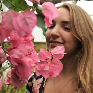 Meet your Posher, Olivia